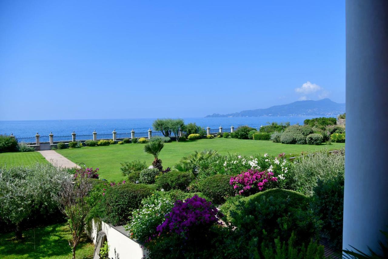 A.A.U.T Appartamento Villa Preli Chiavari Exterior photo
